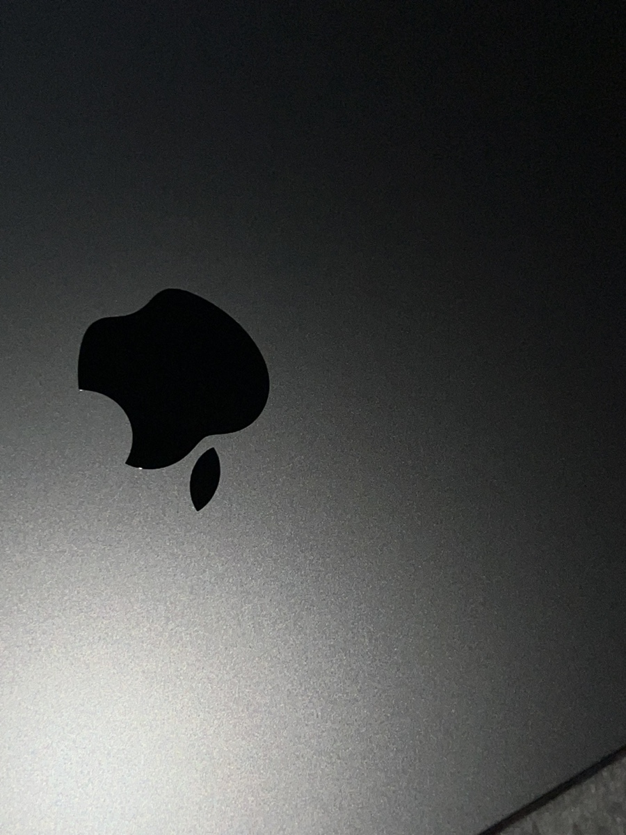 맥북에어 M2 플랫 디자인