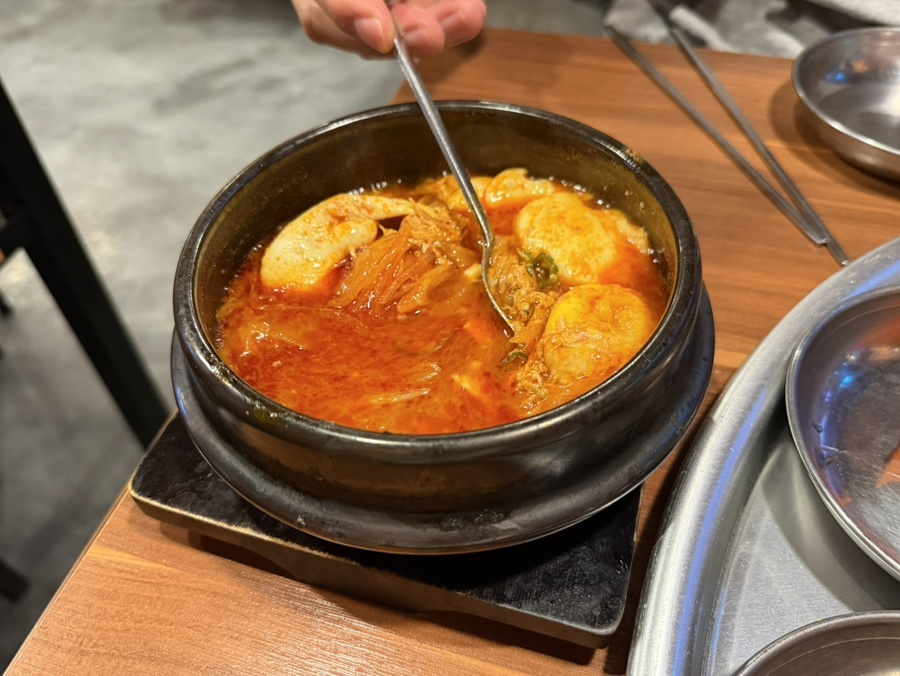 완미족발 제주연동점 반찬 상세