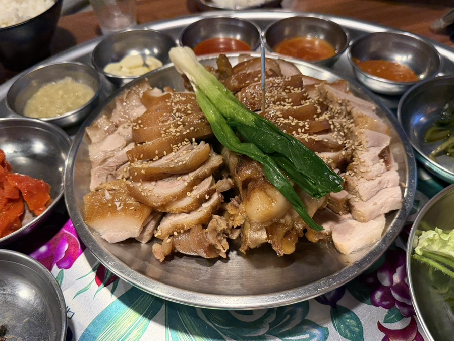 완미족발 제주연동점 | 100% 제주산 족발 남도식 한상 맛집 후기