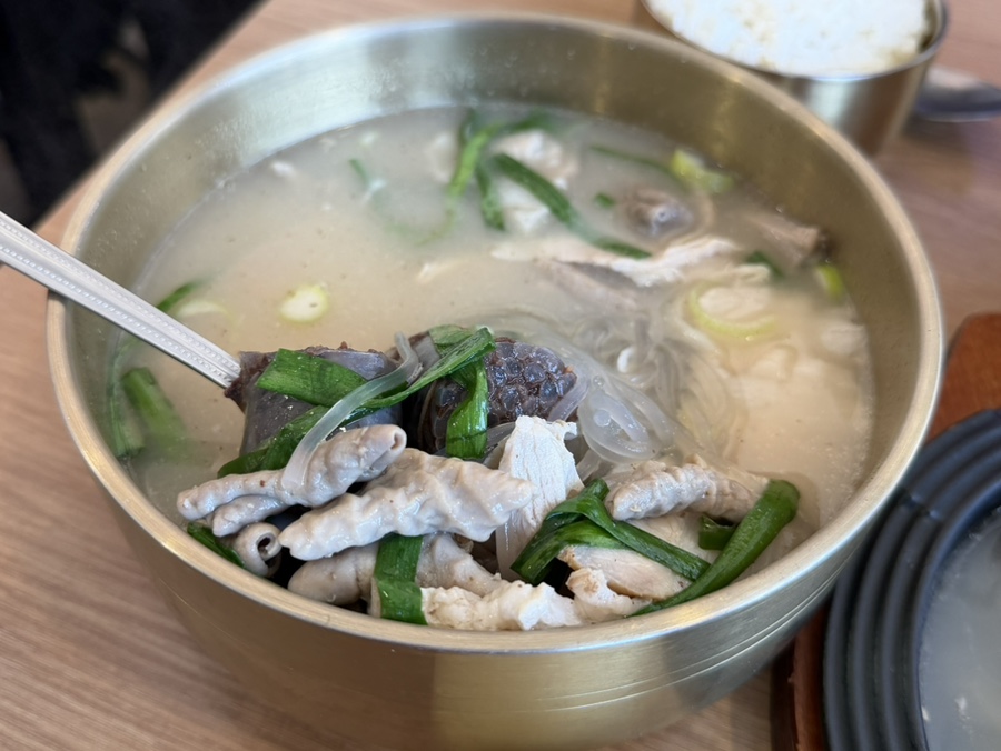 난춘식당 고기국수 제주협재본점 음식 클로즈업