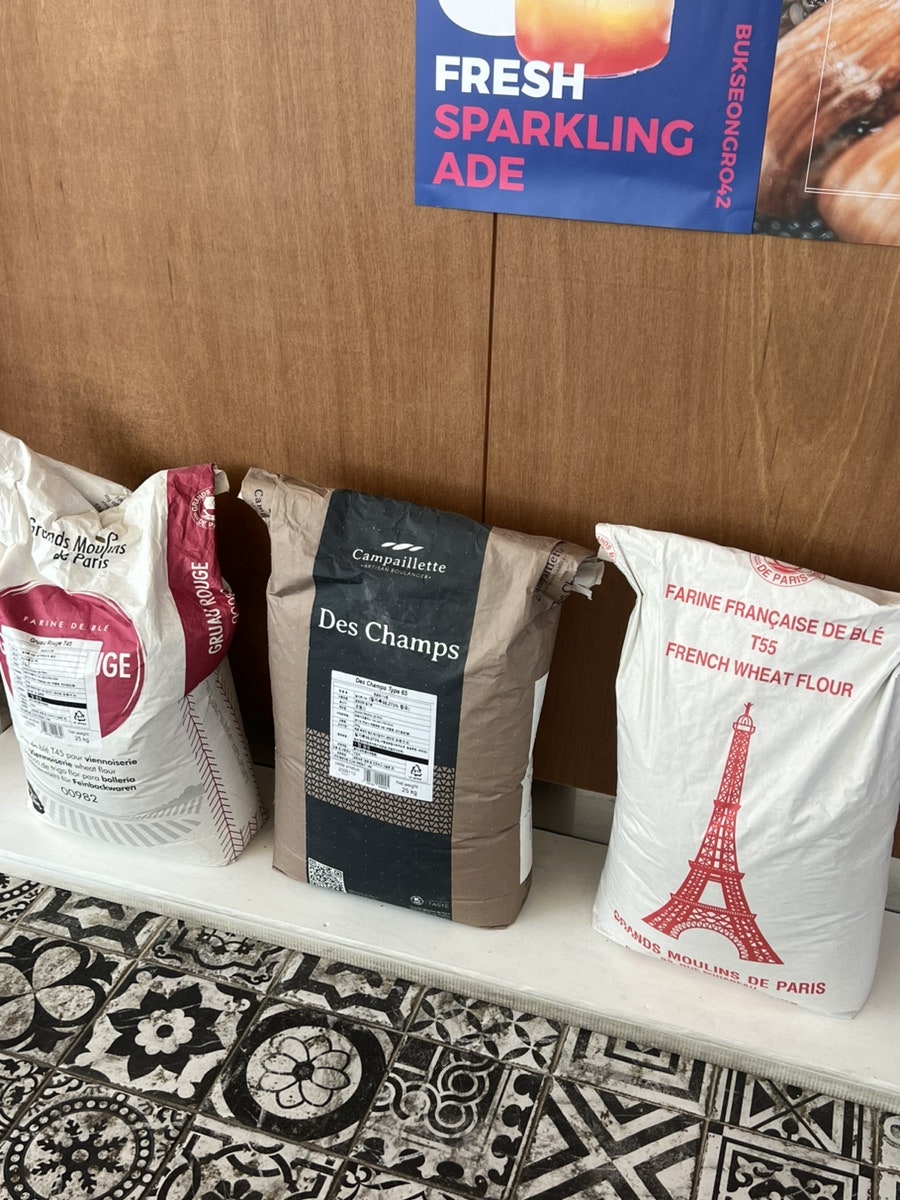 북성로42 빵 클로즈업