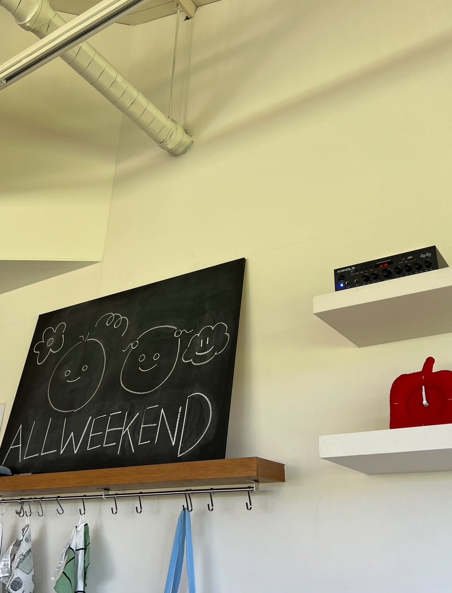 올위켄드 내부 인테리어