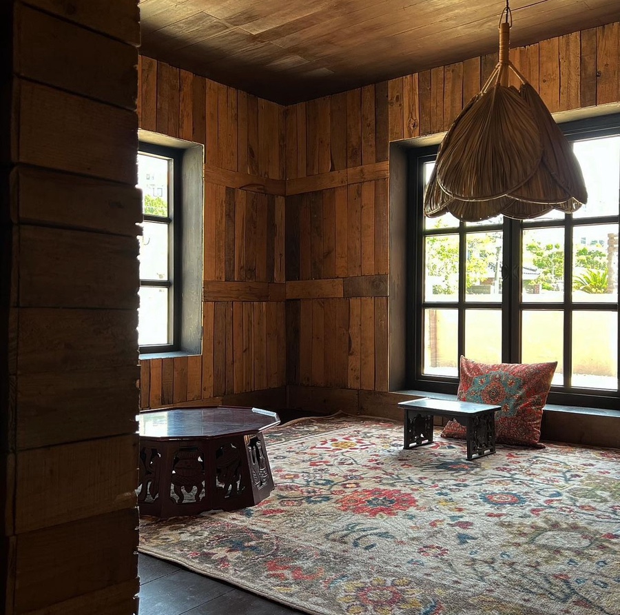 카페 덤불 전신거울