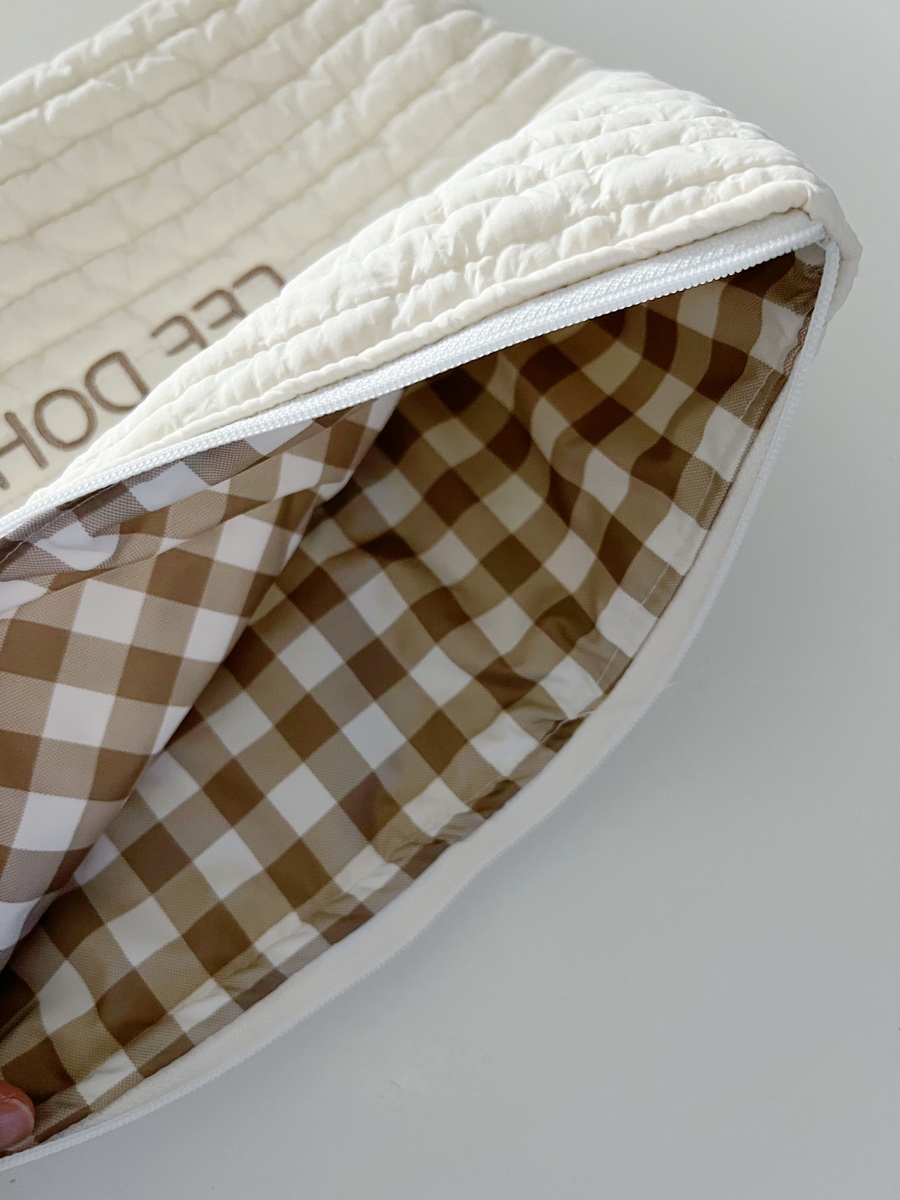 파우치 내부 패턴과 방수